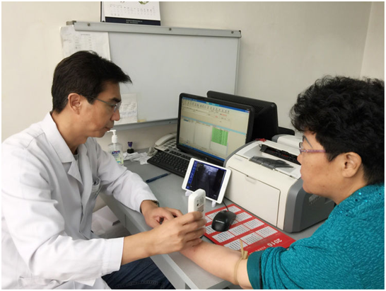 Beijing Haidian Hospital’s Nephrological Dept Taking the Lead in Carrying out Wireless Hand Ultrason